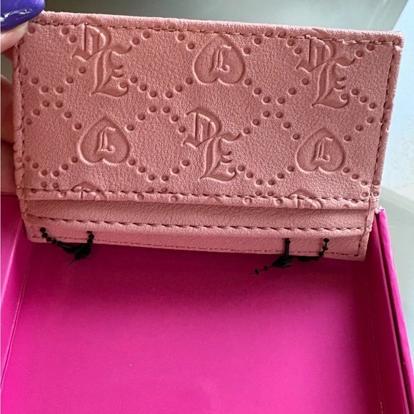 “SOLD” Juicy Couture Faux Fur Heart Crossbody Bag Taffy Pink Wallet Gift Set - Picture 9 of 11